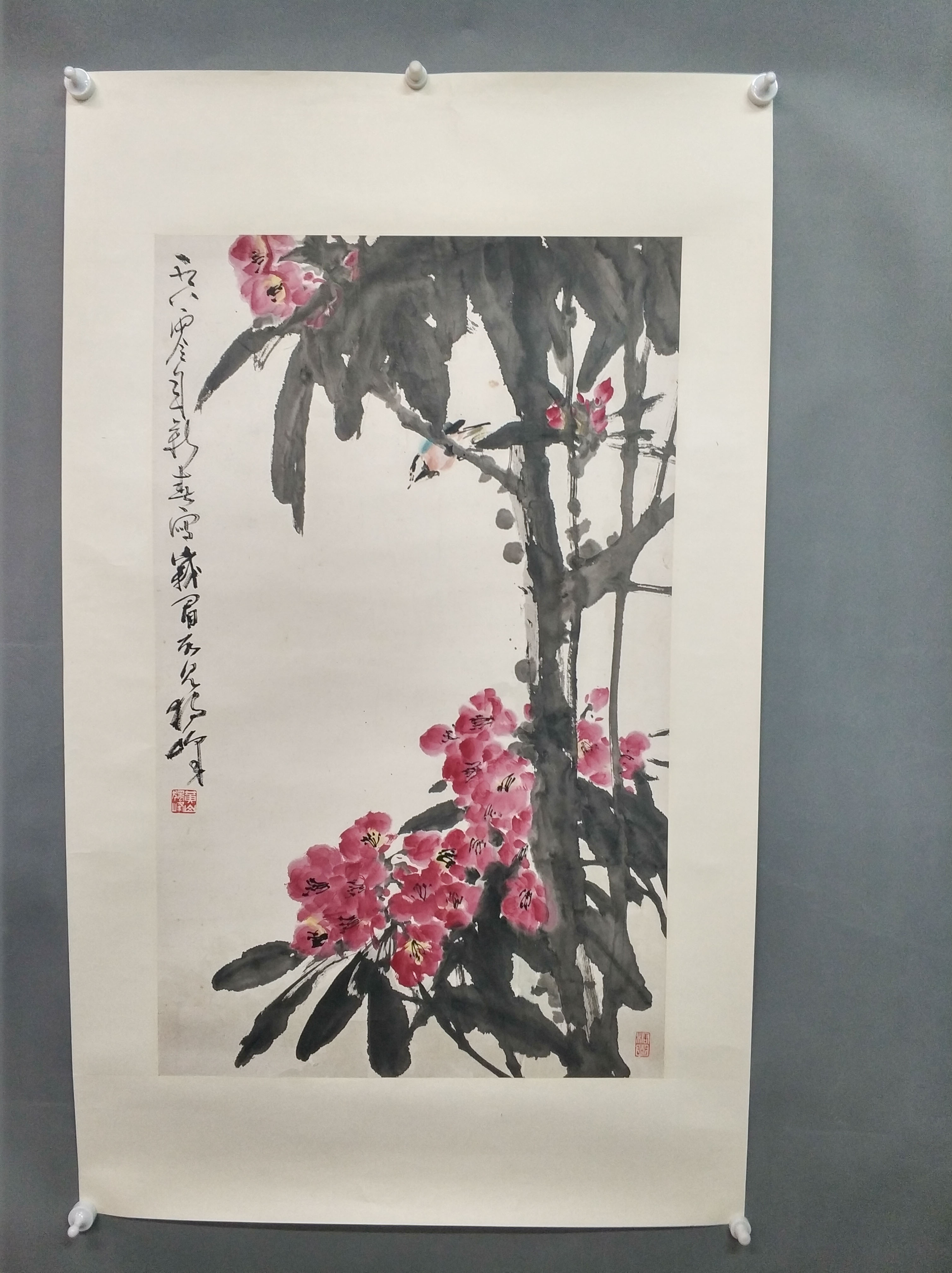 1980年黄独峰杜鹃小鸟图条幅