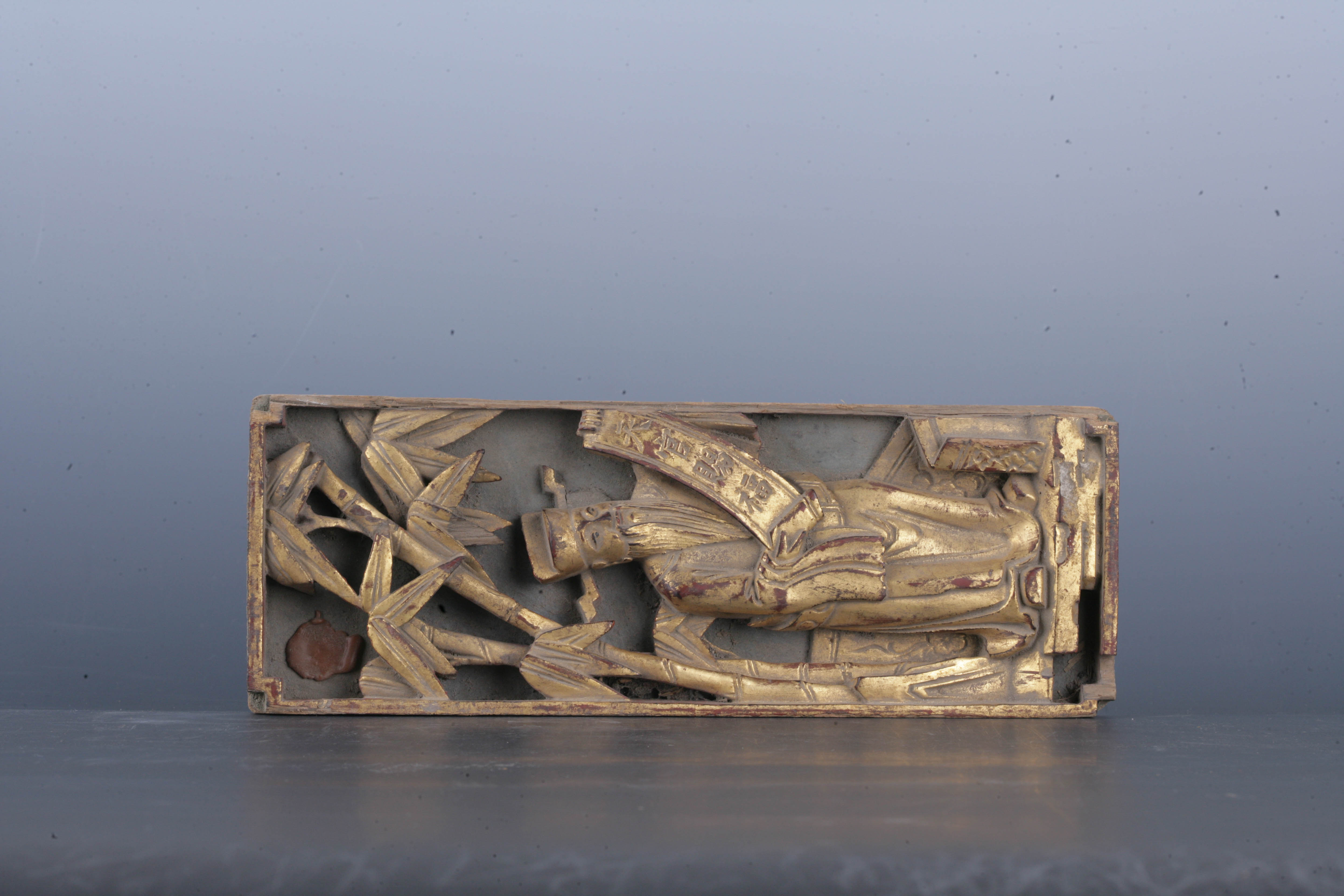 清金漆木浮雕戏剧人物纹花板-16