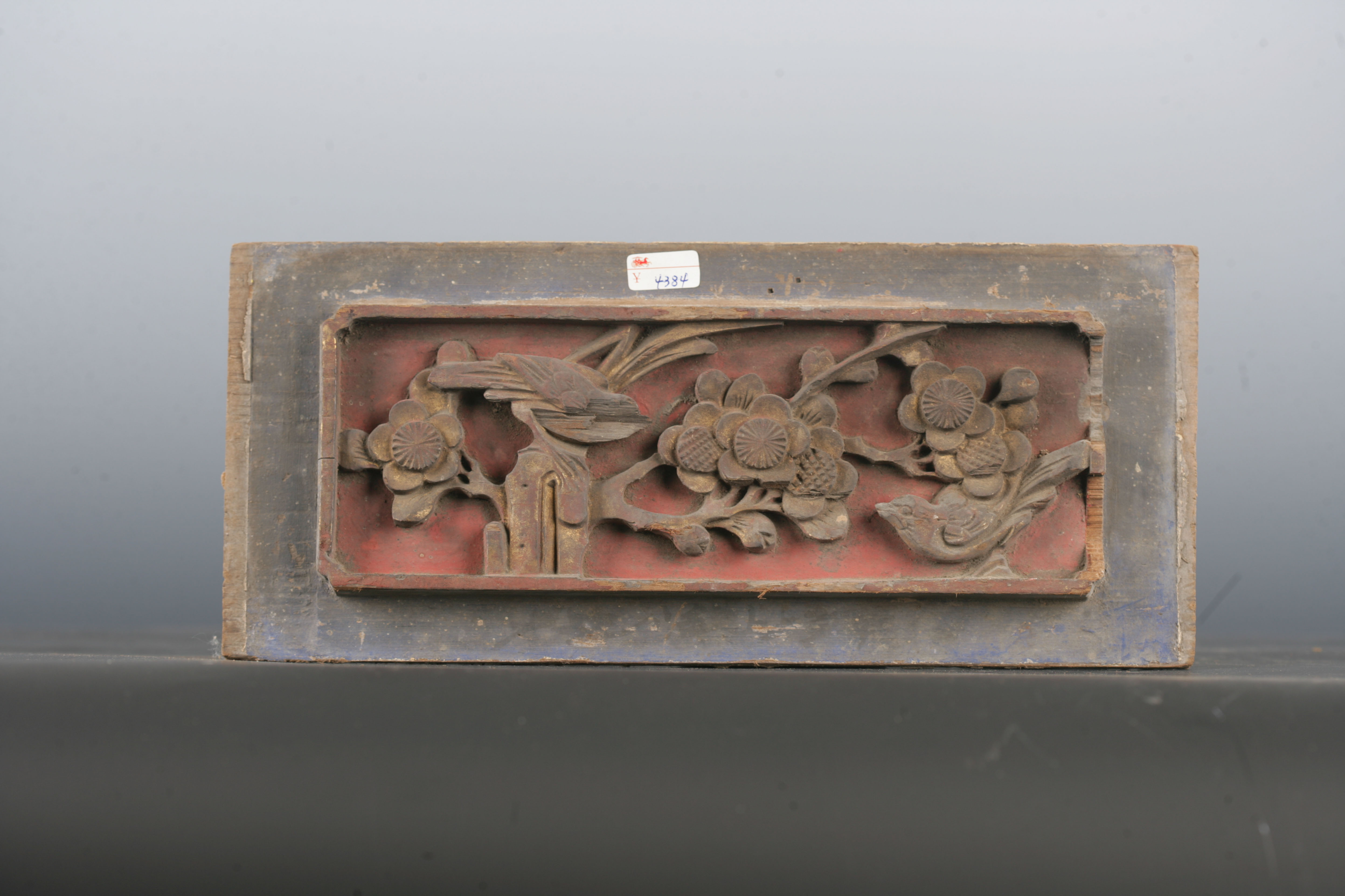 清金漆木浮雕梅雀纹花板