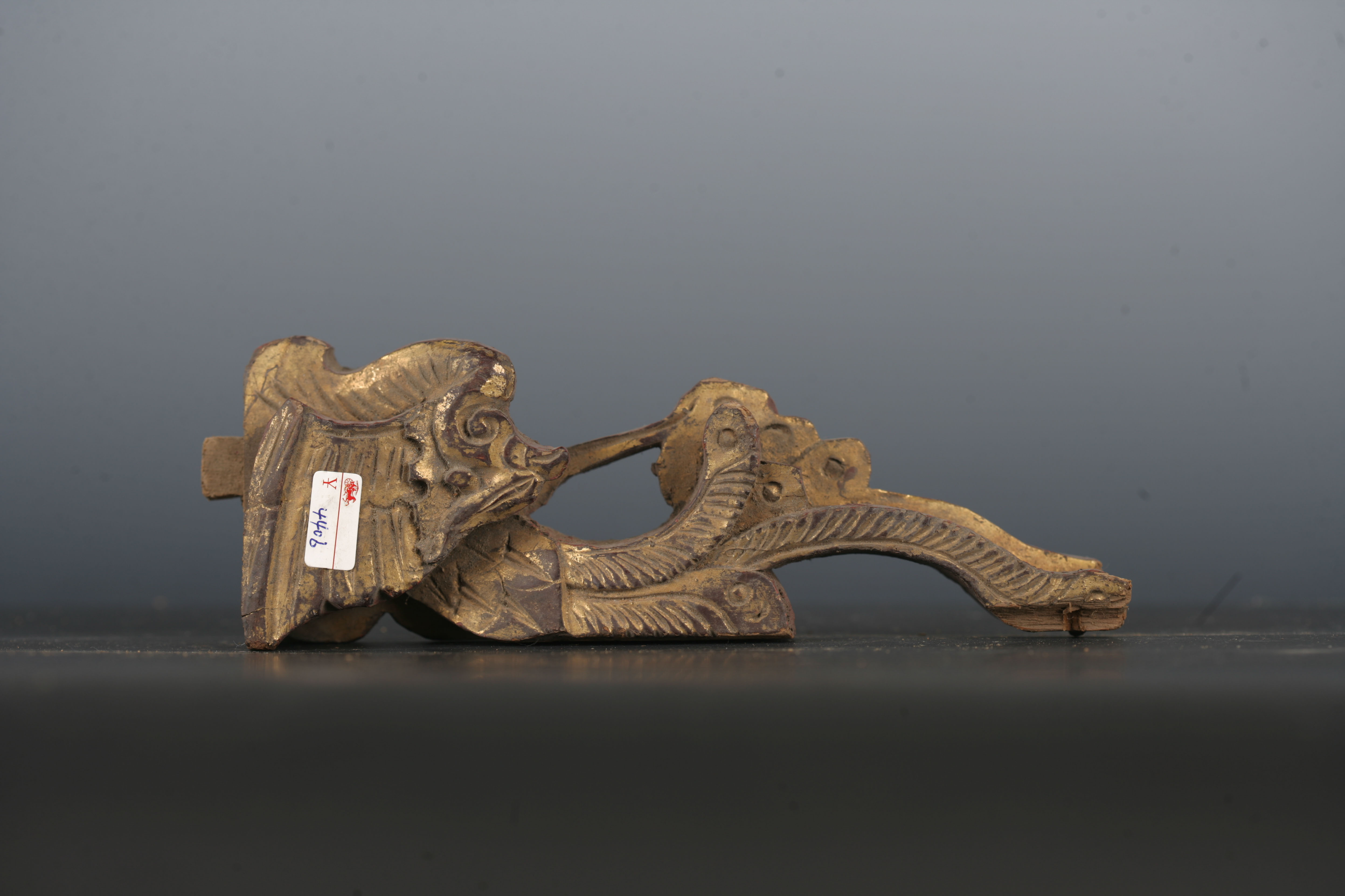 清金漆木圆雕凤凰纹构件