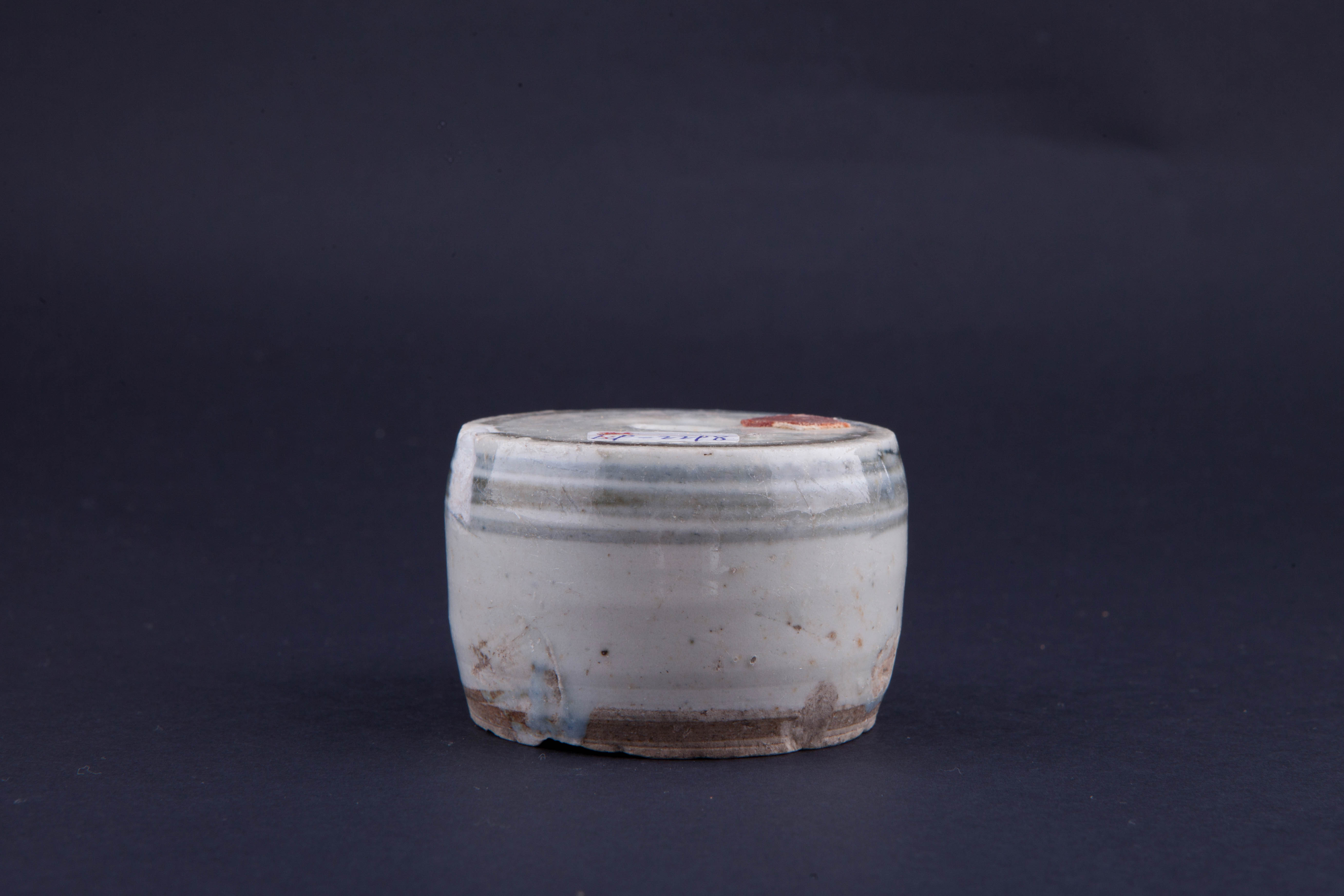 清青花弦纹烛台