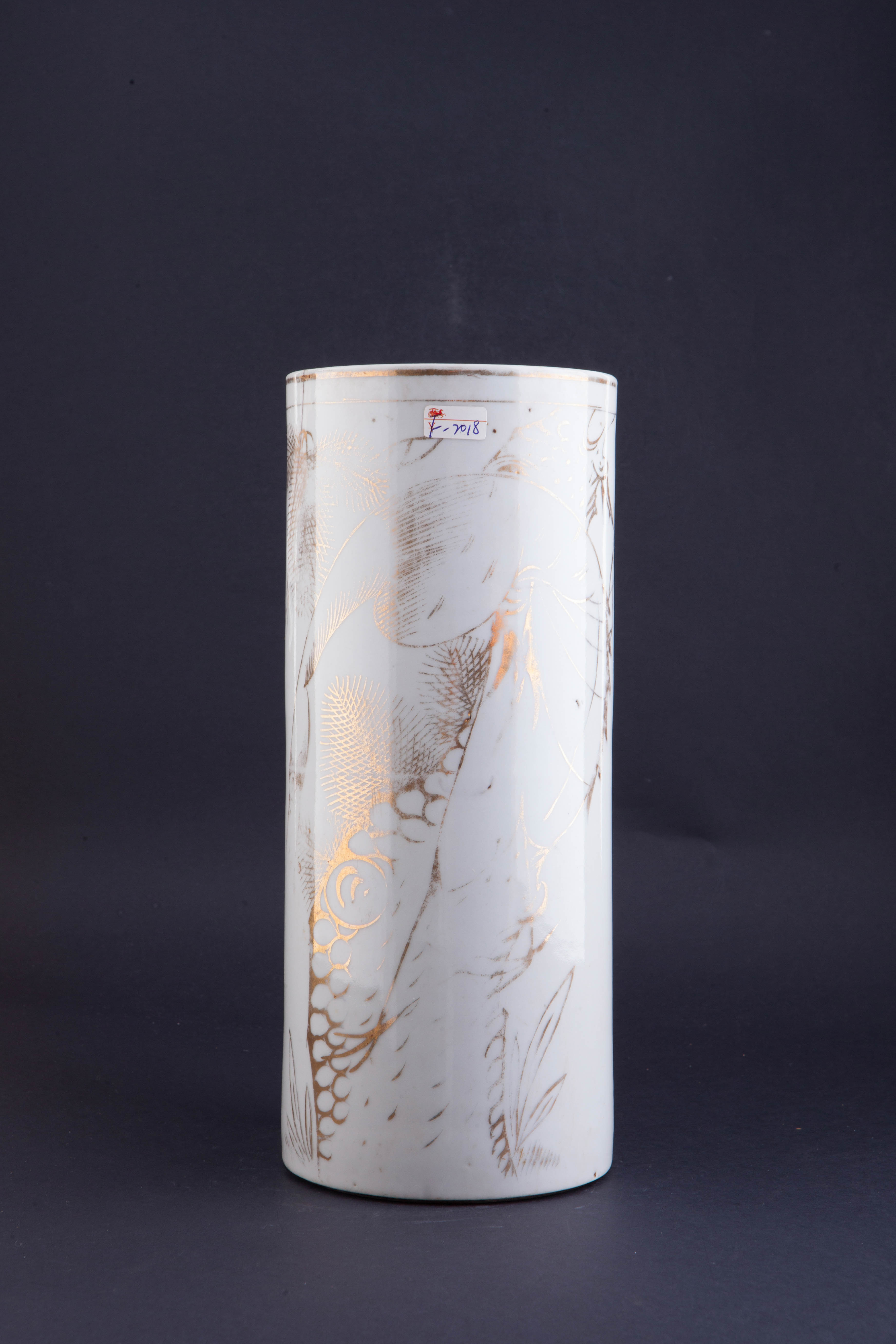 中华民国描金花卉纹帽筒