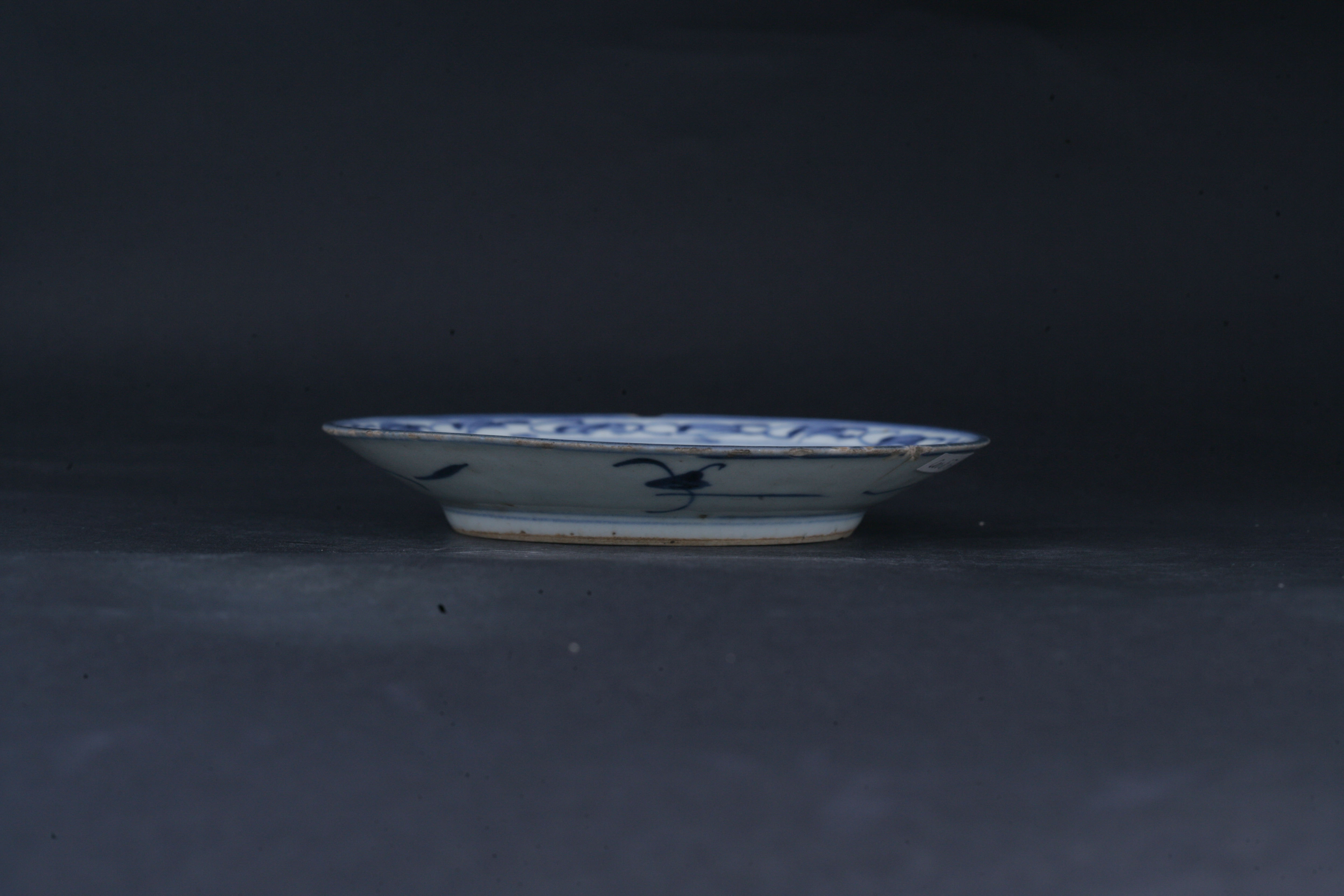 清青花缠枝莲纹盘-60
