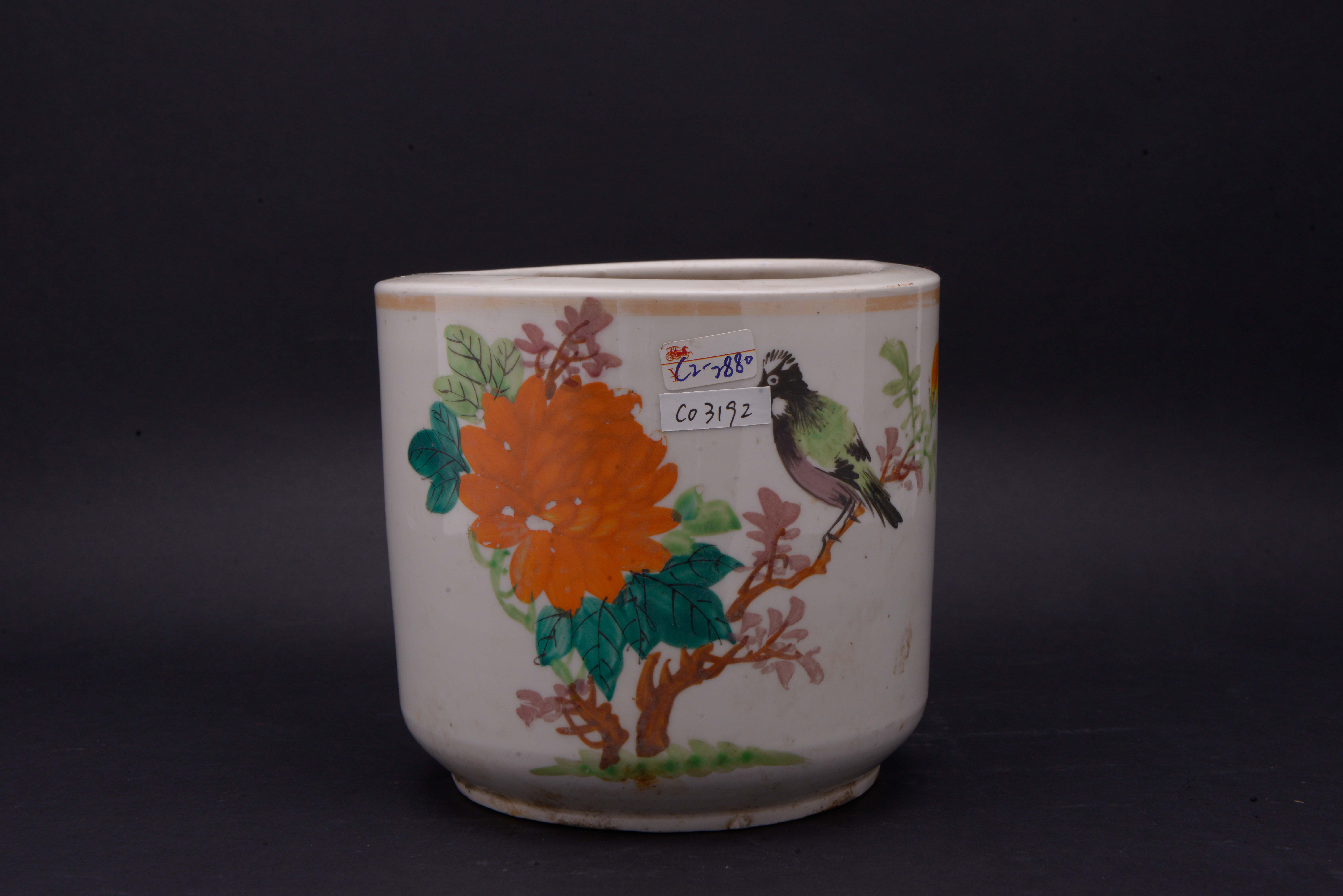 中华民国粉彩花鸟纹筒式炉-2