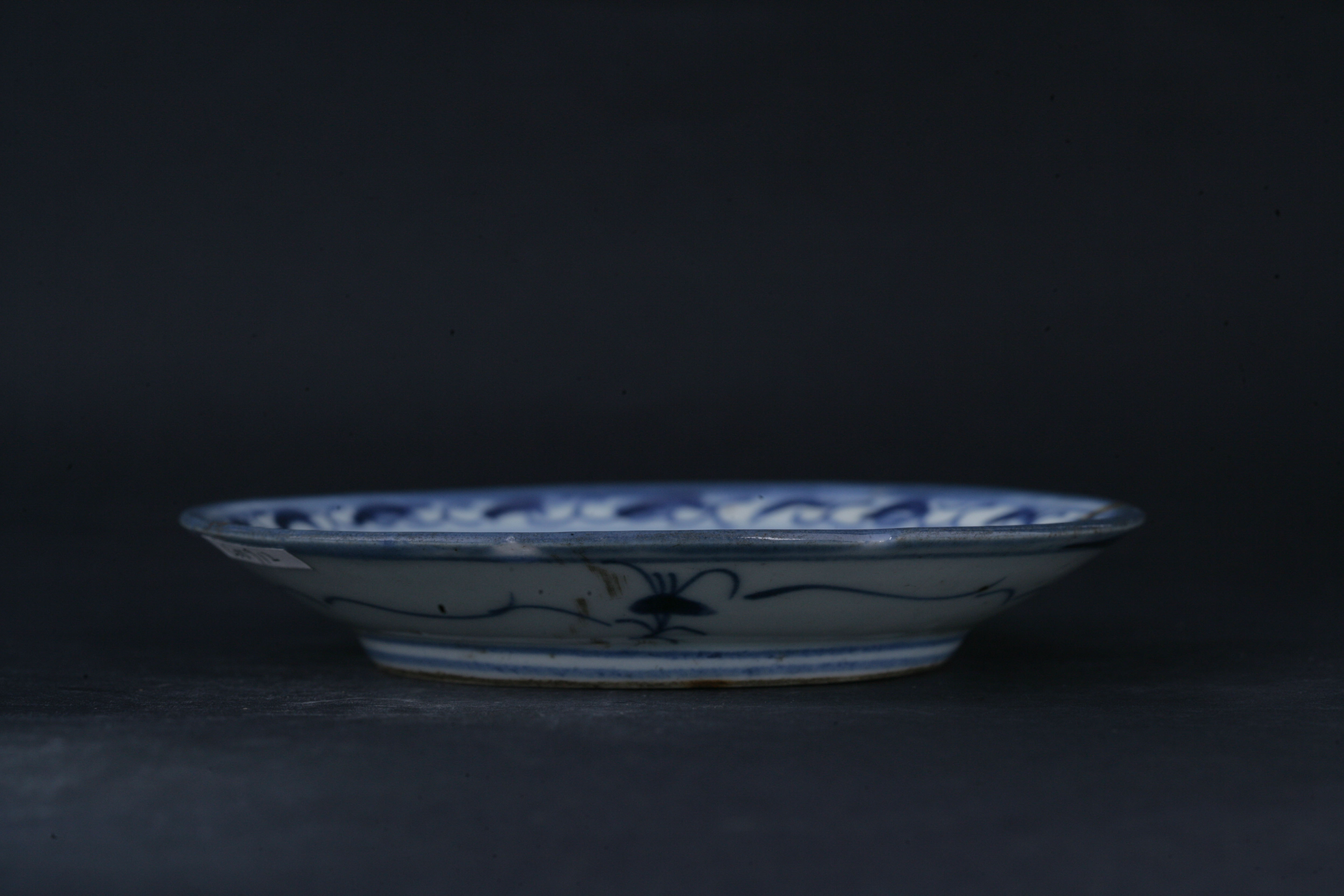 清青花缠枝莲纹盘-91