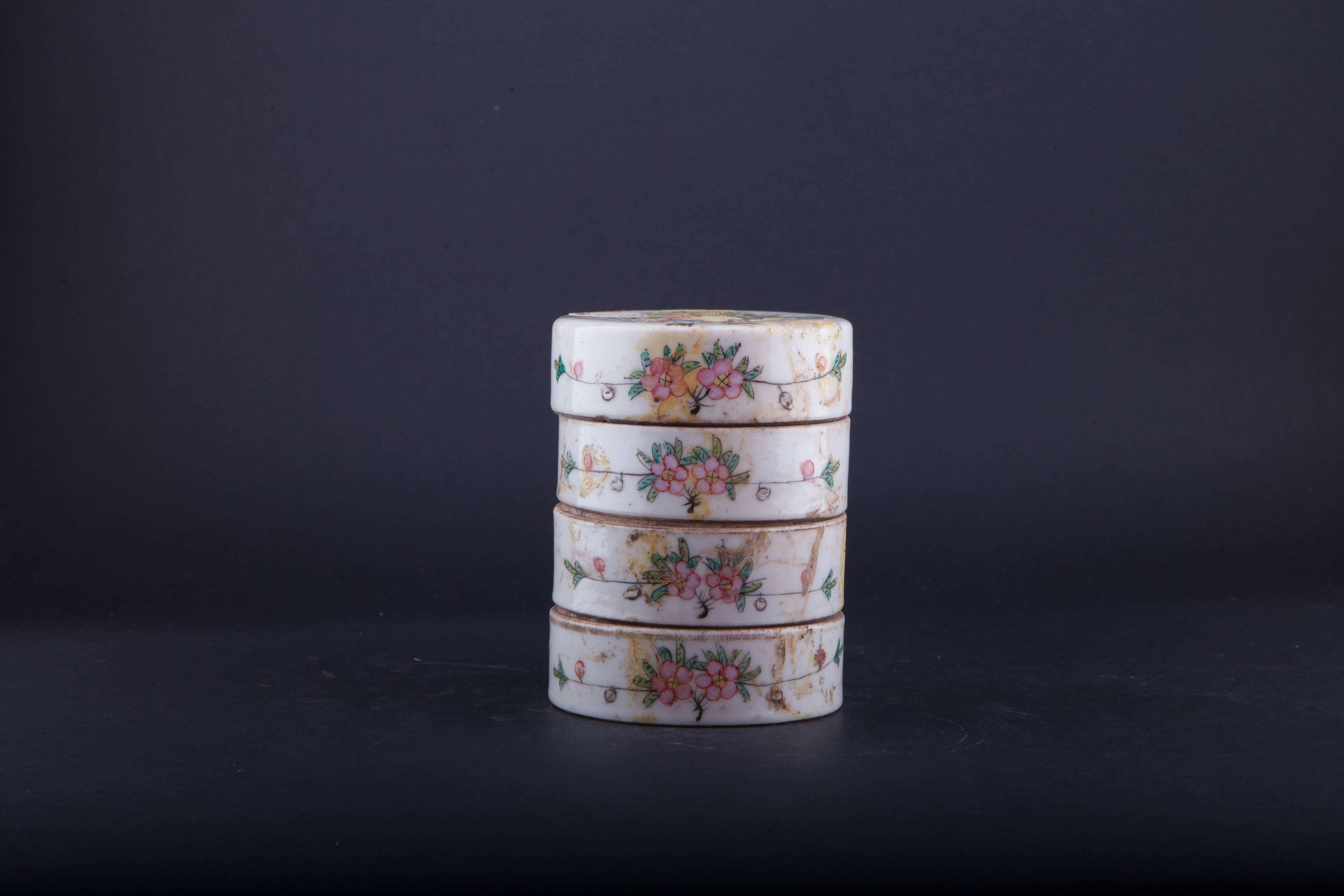 中华民国粉彩花鸟纹套盒-4