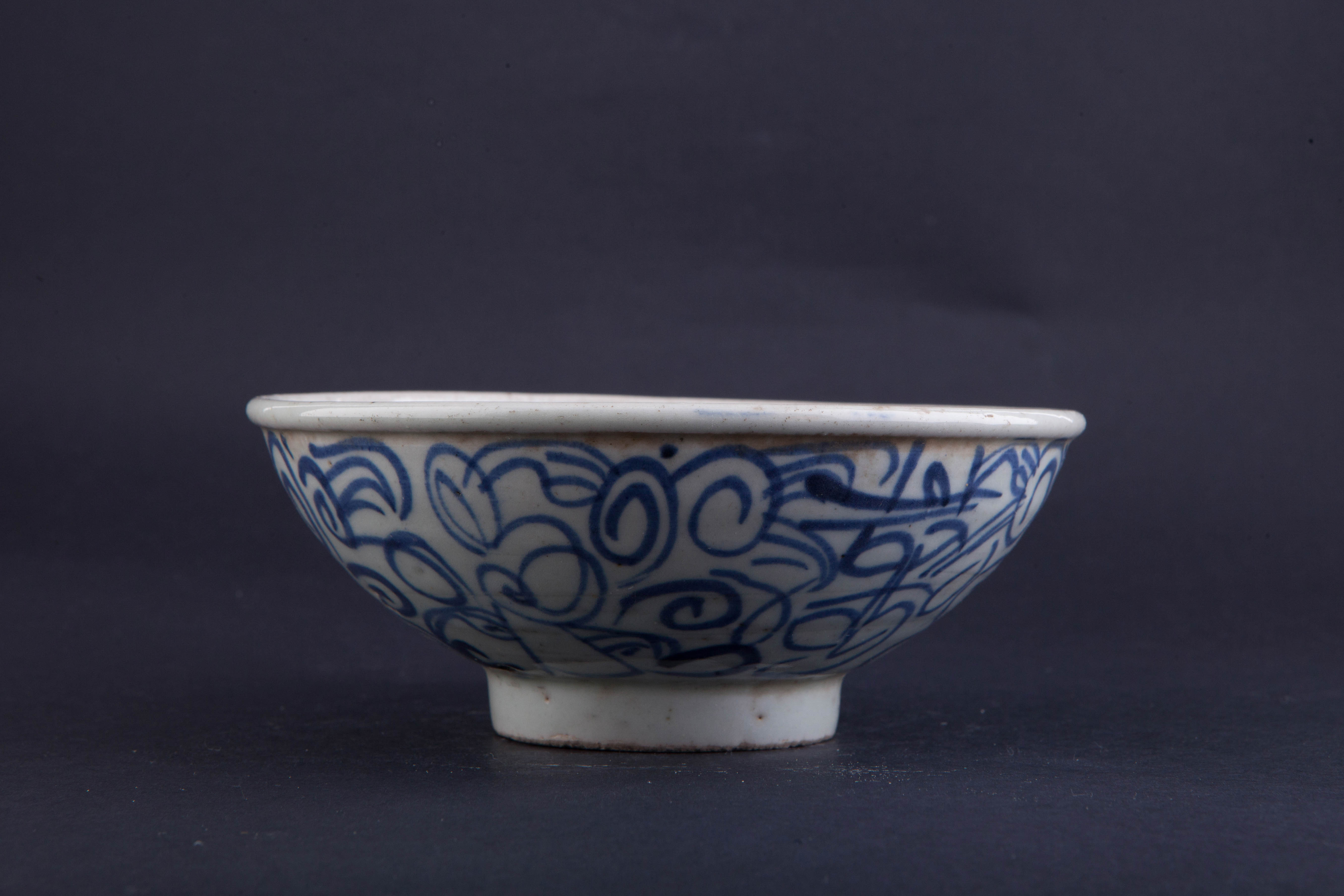 清青花花卉纹碗-48