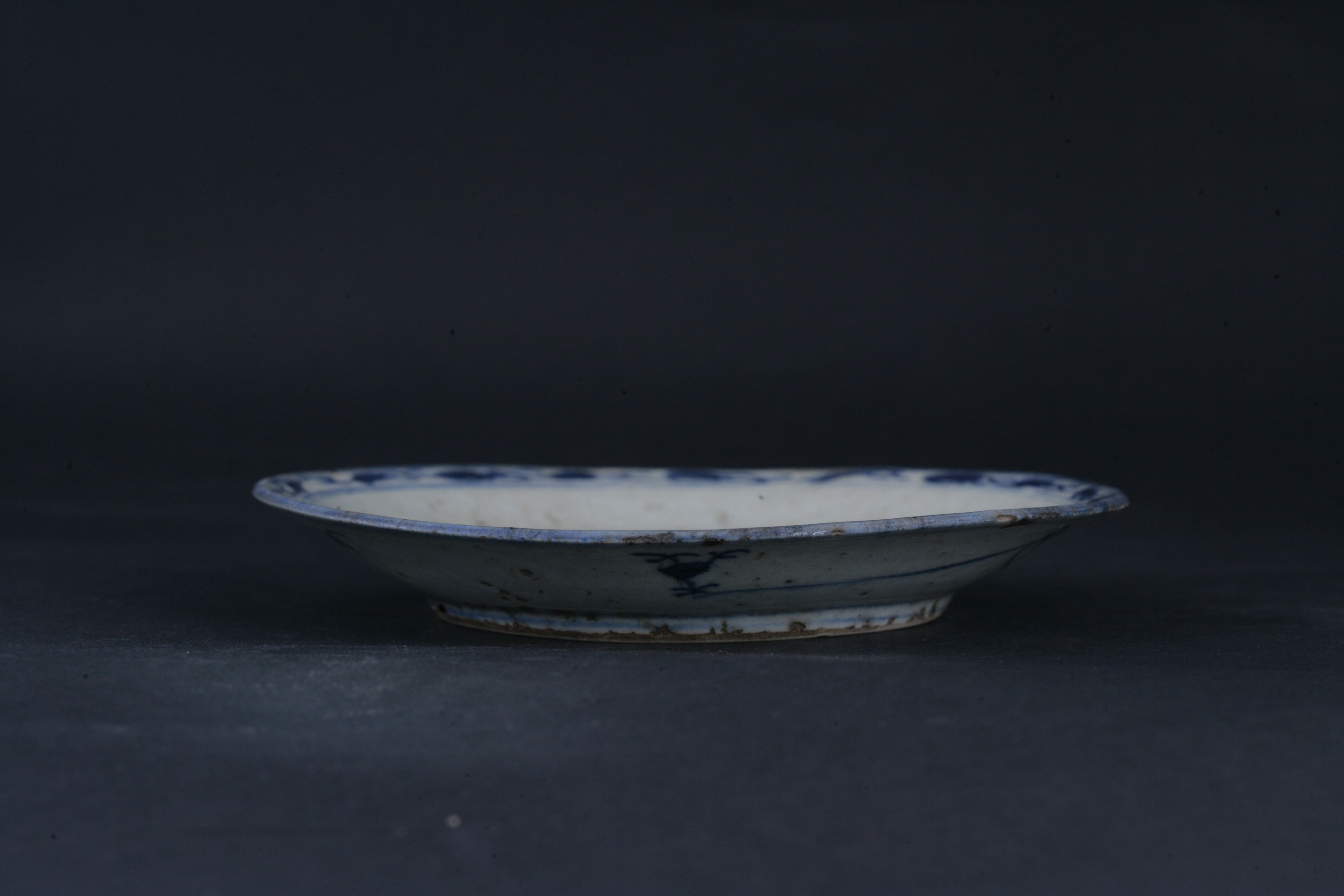 清青花缠枝莲纹盘-87