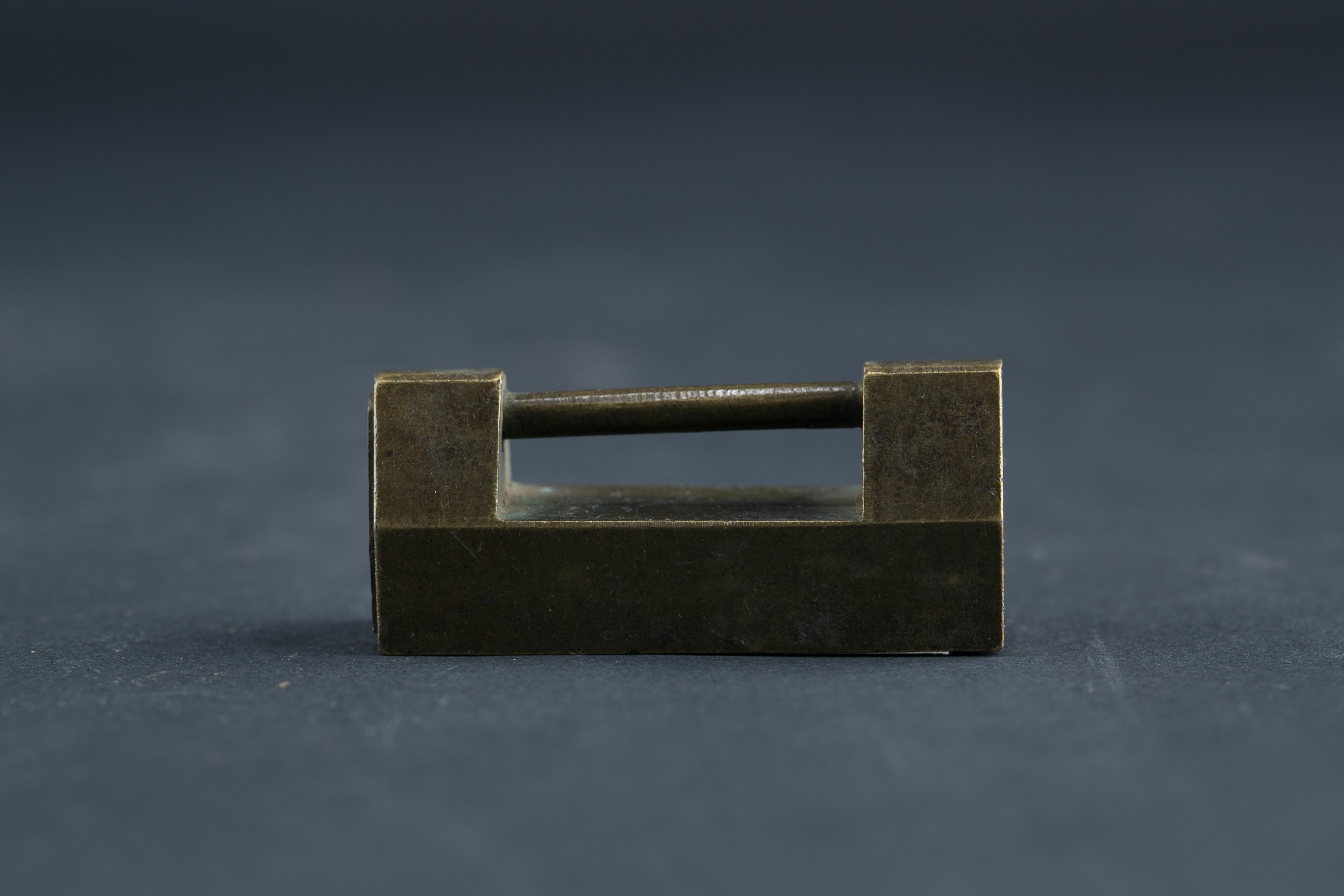 中华民国素身铜锁-10