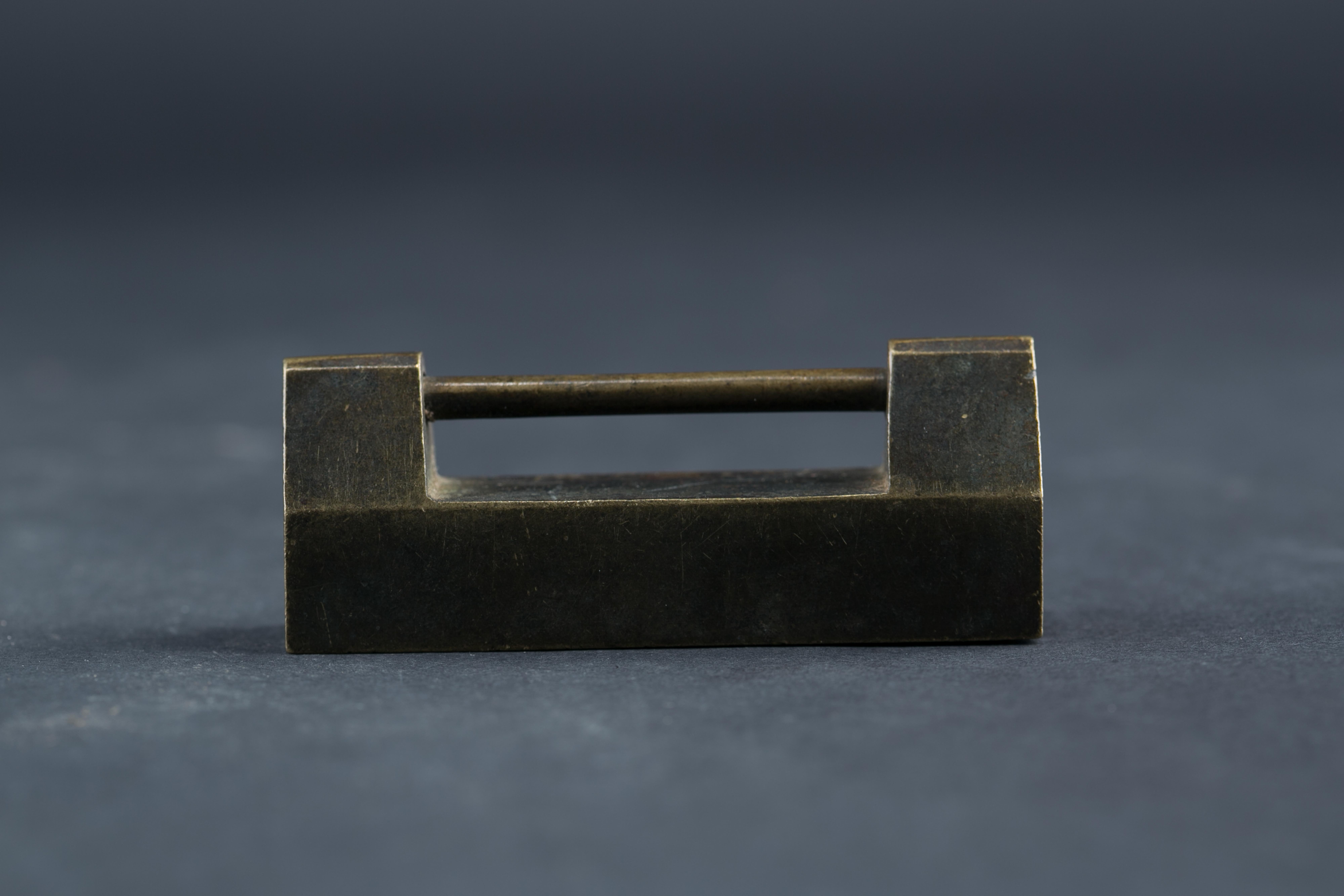 中华民国素身铜锁-85