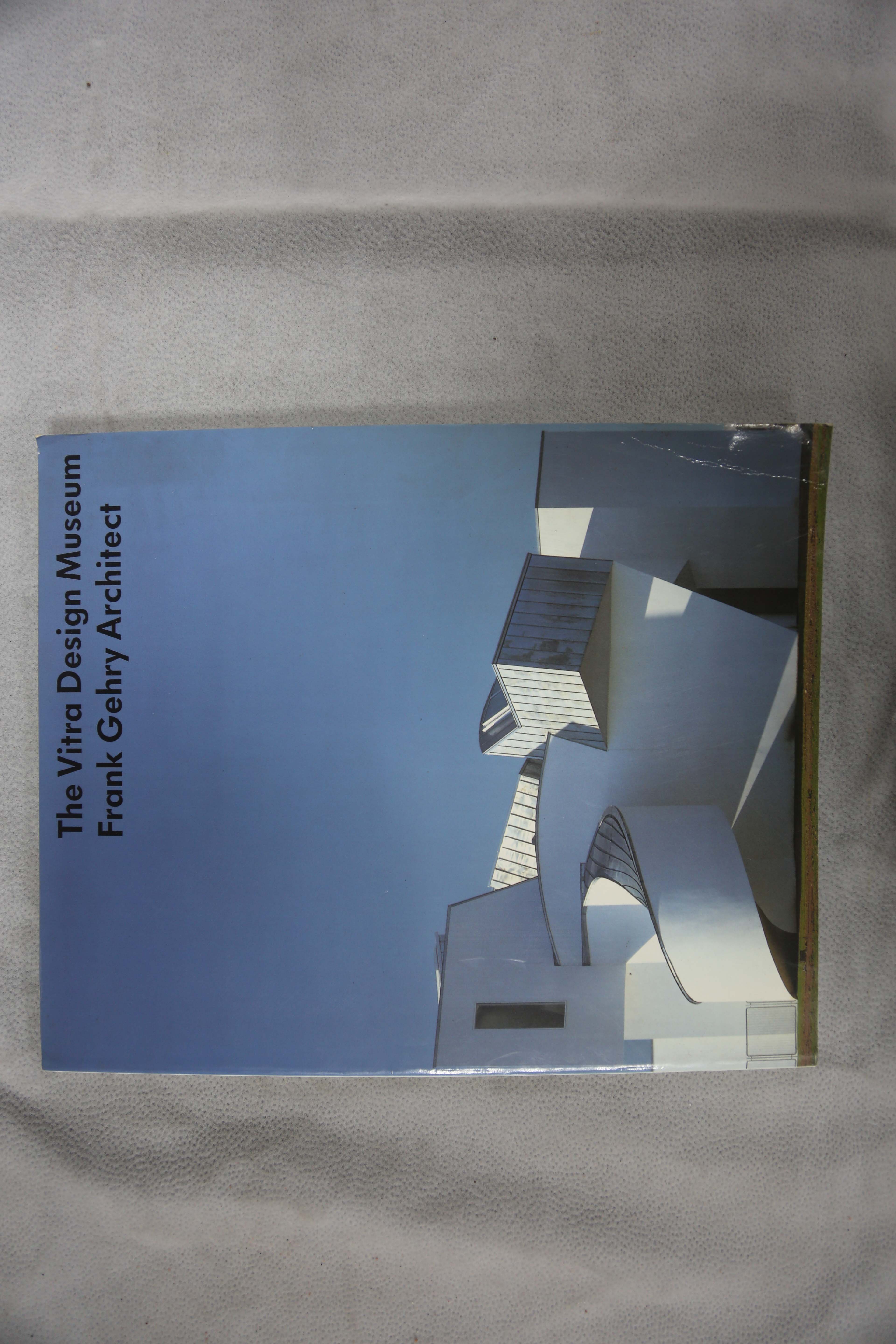 中华人民共和国史美范赠莫伯治“The Vitra Design Museum”