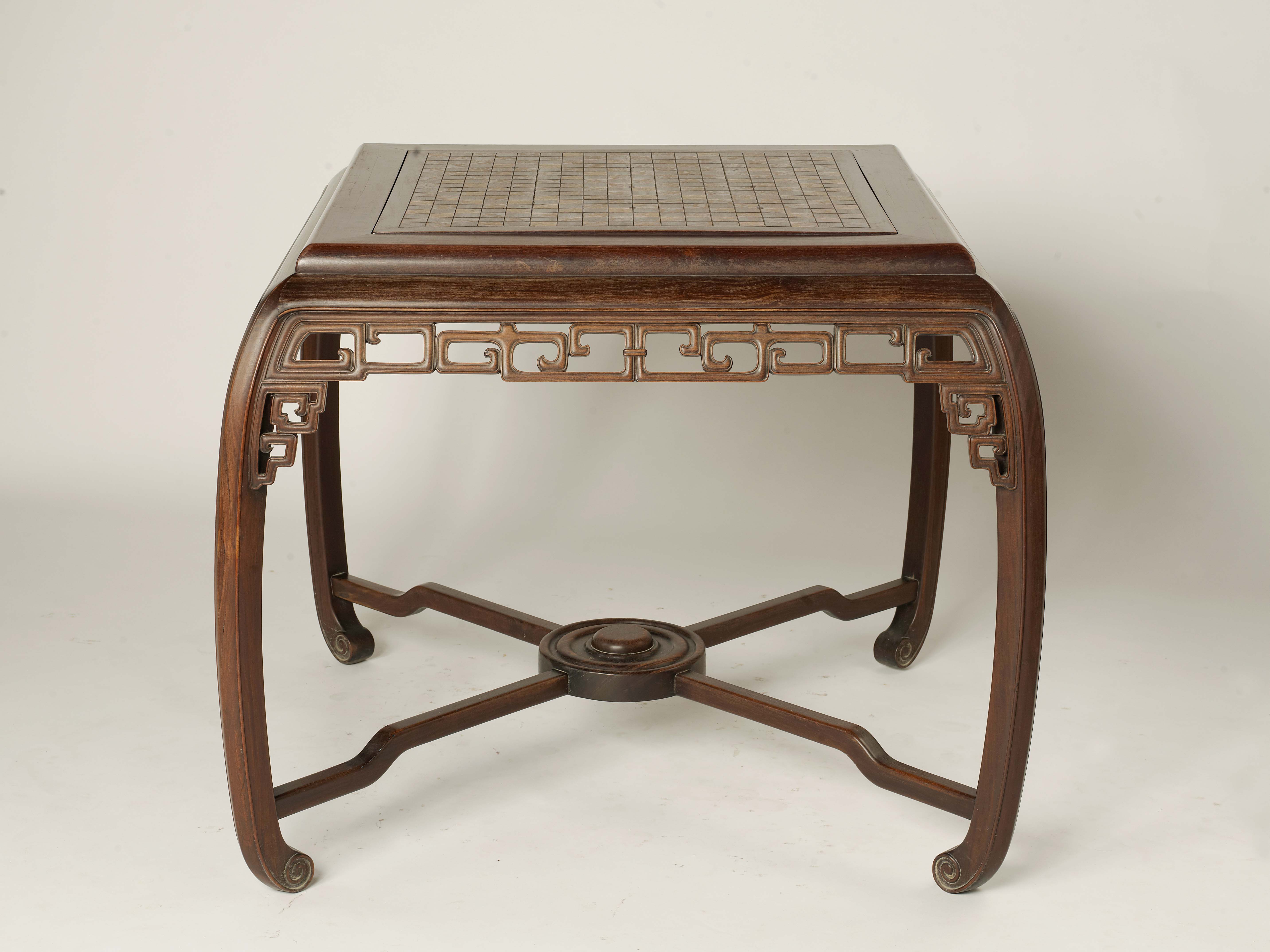 2006年酸枝木棋台